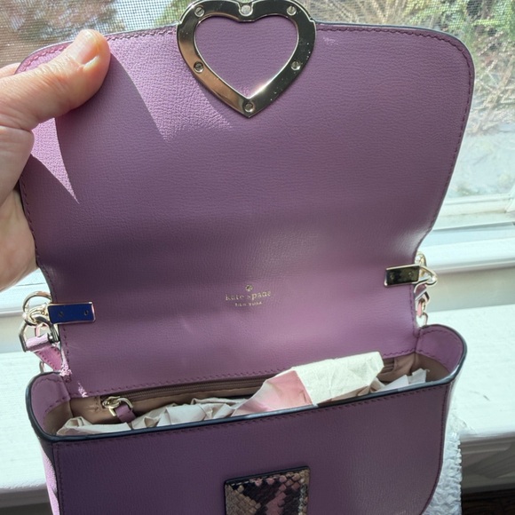 ⭐️Rare⭐️ Kate Spade Stylish Snake Print Crossbody Bag - Purple and Tan - Picture 15 of 16